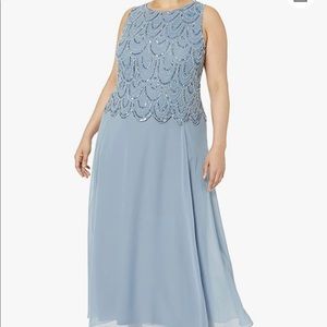 J Kara Women's Plus Size Sleeveless Scallop Design Beaded Gown 20W DUSTY BLUE